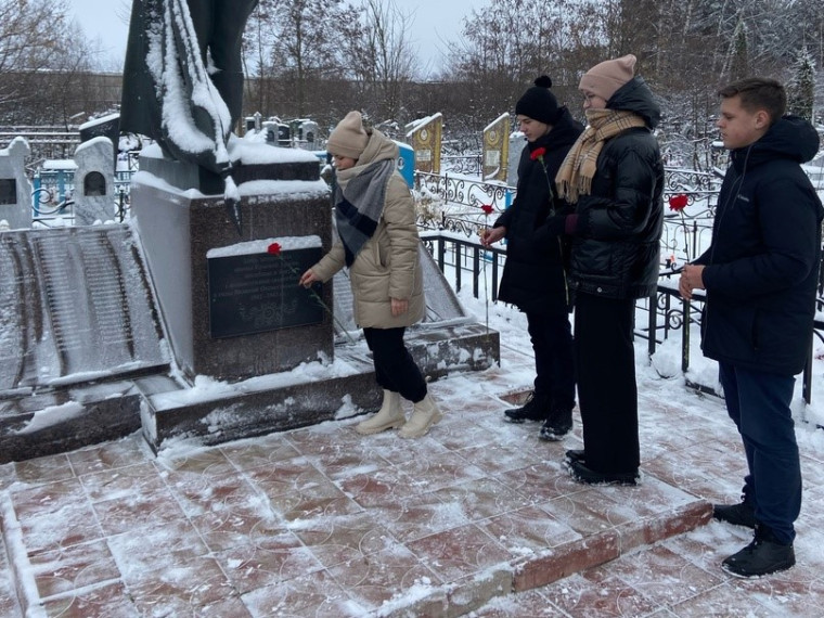 День памяти россиян, исполнявших служебный долг за пределами Отечества.